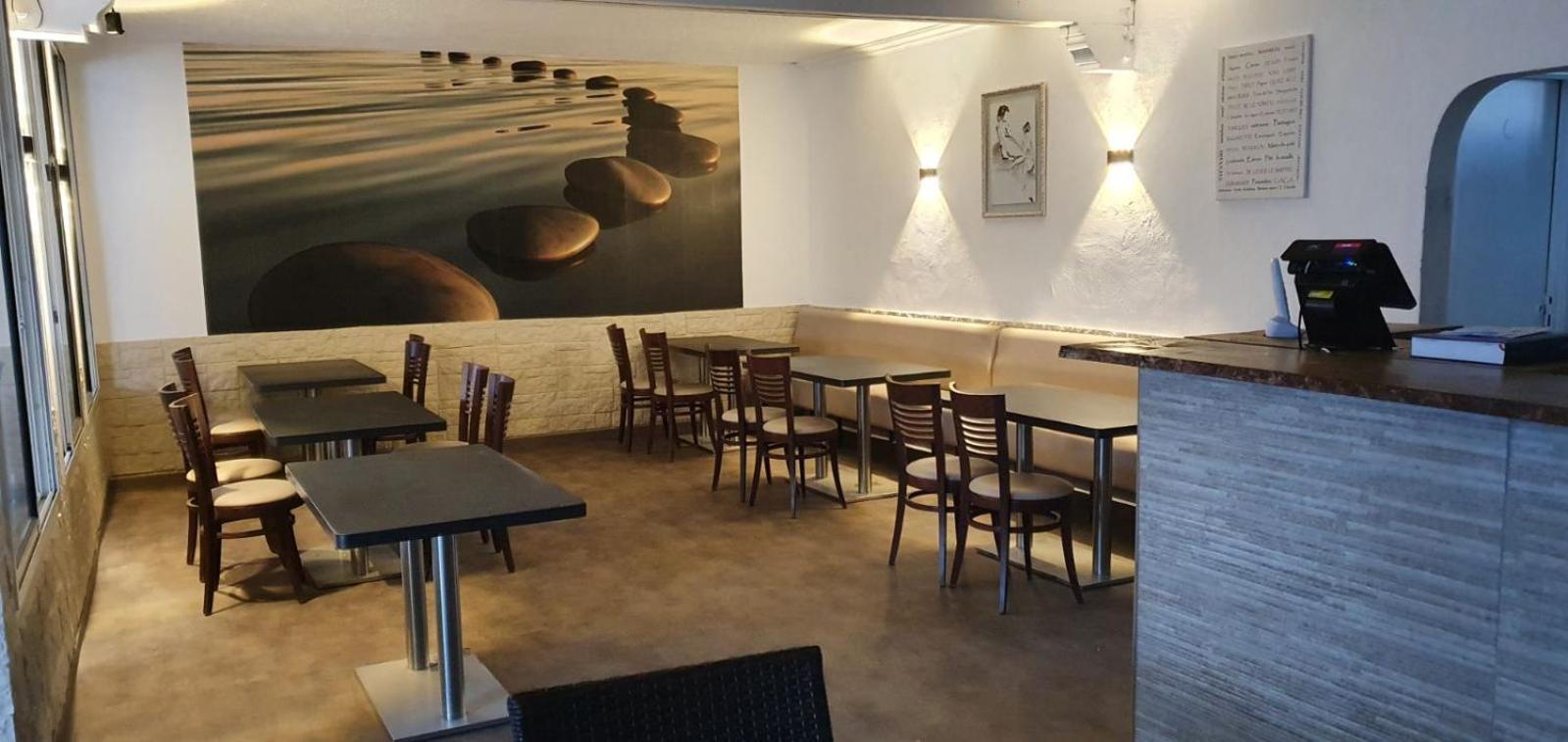 Hotel Restaurant Calypso Fos-sur-Mer Buitenkant foto